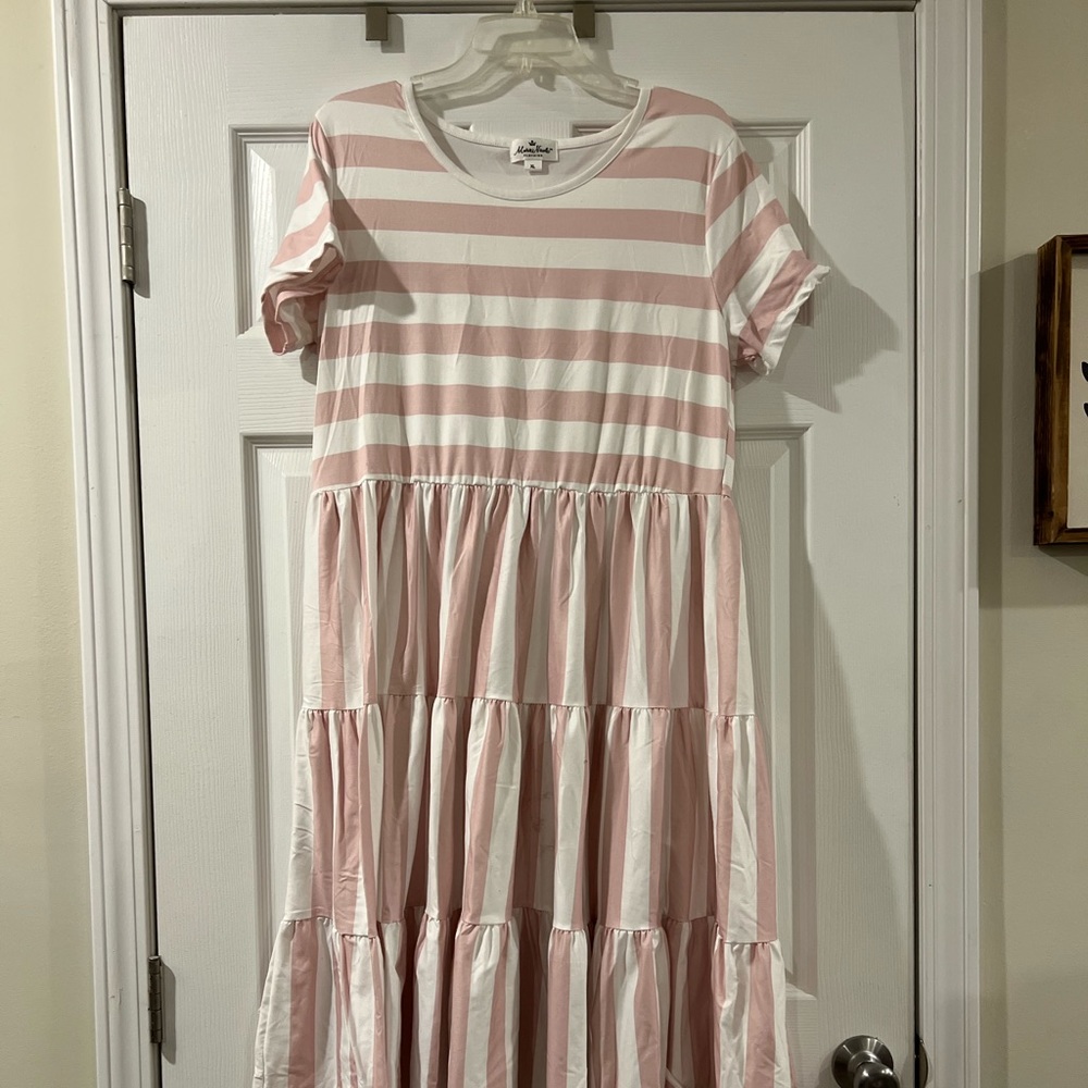 Marie Nicole XL Tiered Dress